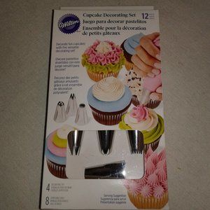 Wilton 12 Piece Cupcake Frosting Cake Decorating